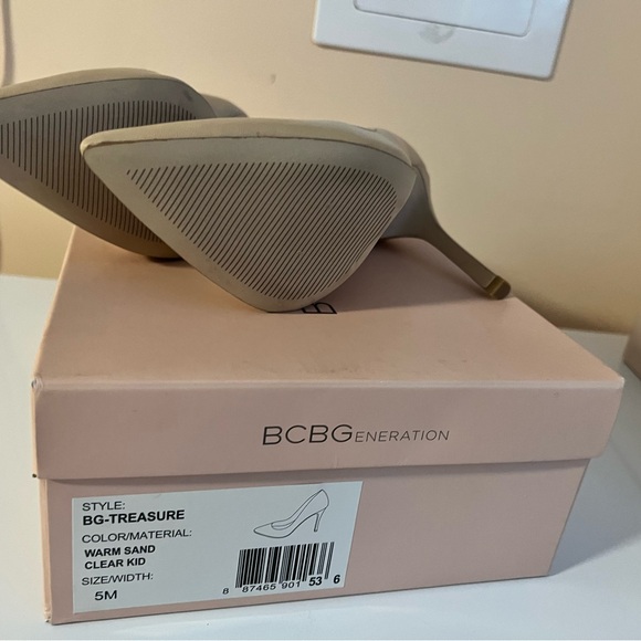 Neutral beige stilettos! - Picture 3 of 7